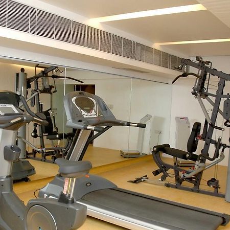 אחמדאבאד Comfort Inn Sunset מראה חיצוני תמונה