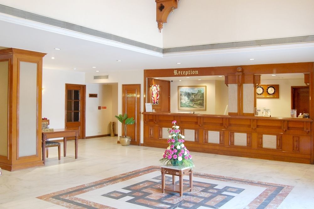 אחמדאבאד Comfort Inn Sunset מראה חיצוני תמונה