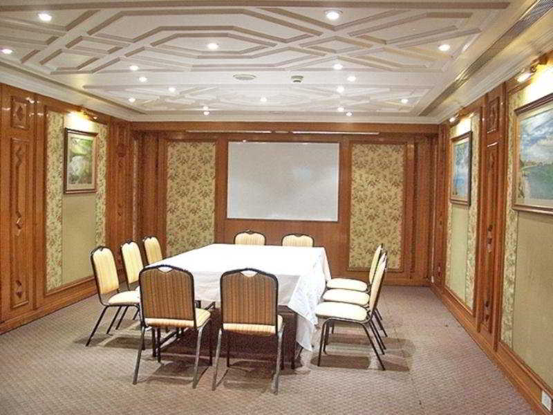 אחמדאבאד Comfort Inn Sunset מראה חיצוני תמונה